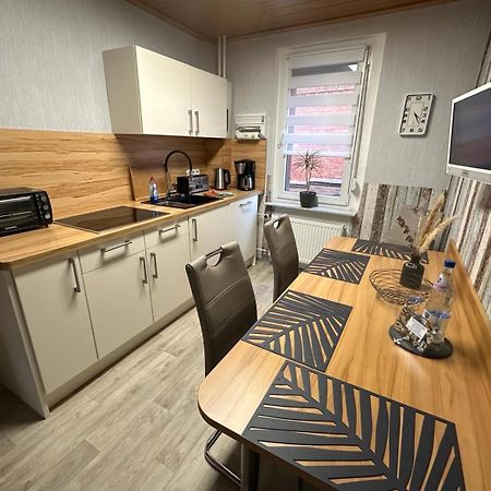 Christels Ferienwohnung 2 In Thale Mit Ueberdachter Terrasse, Kueche Mit Tv & Geschirrspueler מראה חיצוני תמונה